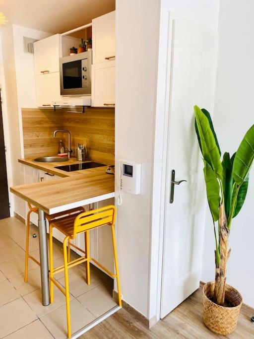 Lakaz Creole - Caen Centre Apartment Luaran gambar
